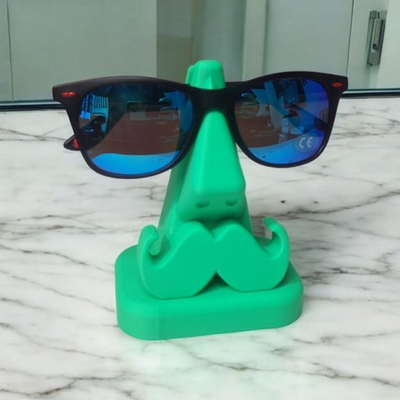 Glasses Display/Holder! - Picture 2 of 5